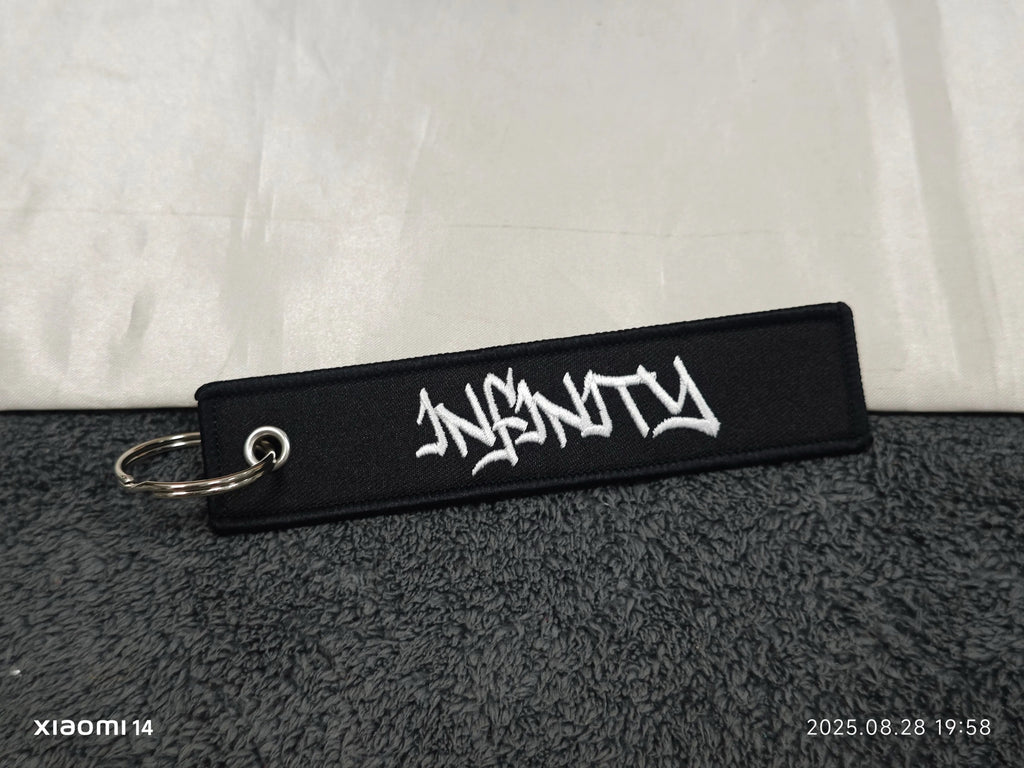 Ski Infinity keychain (2 pack)